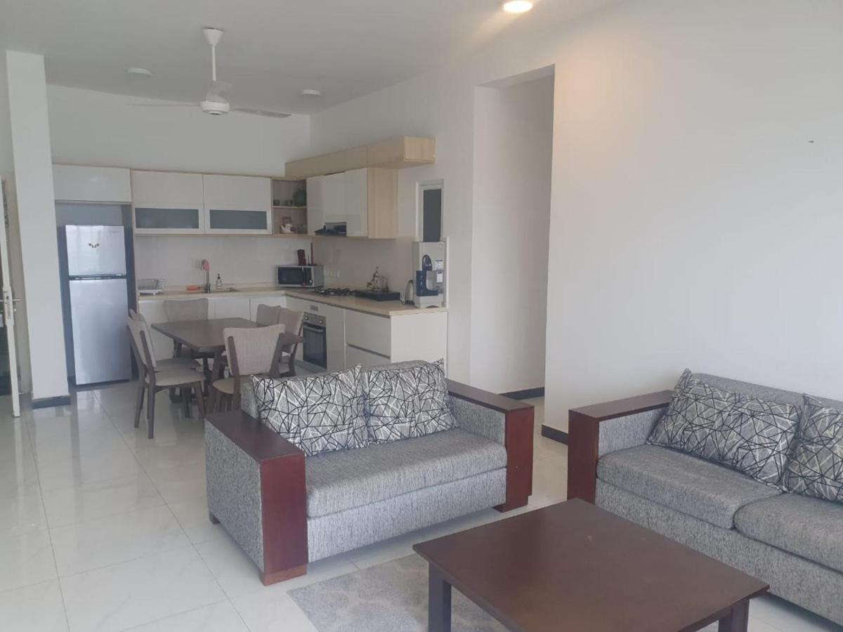 Beach Mount Apartment Dehiwala-Mount Lavinia Dış mekan fotoğraf