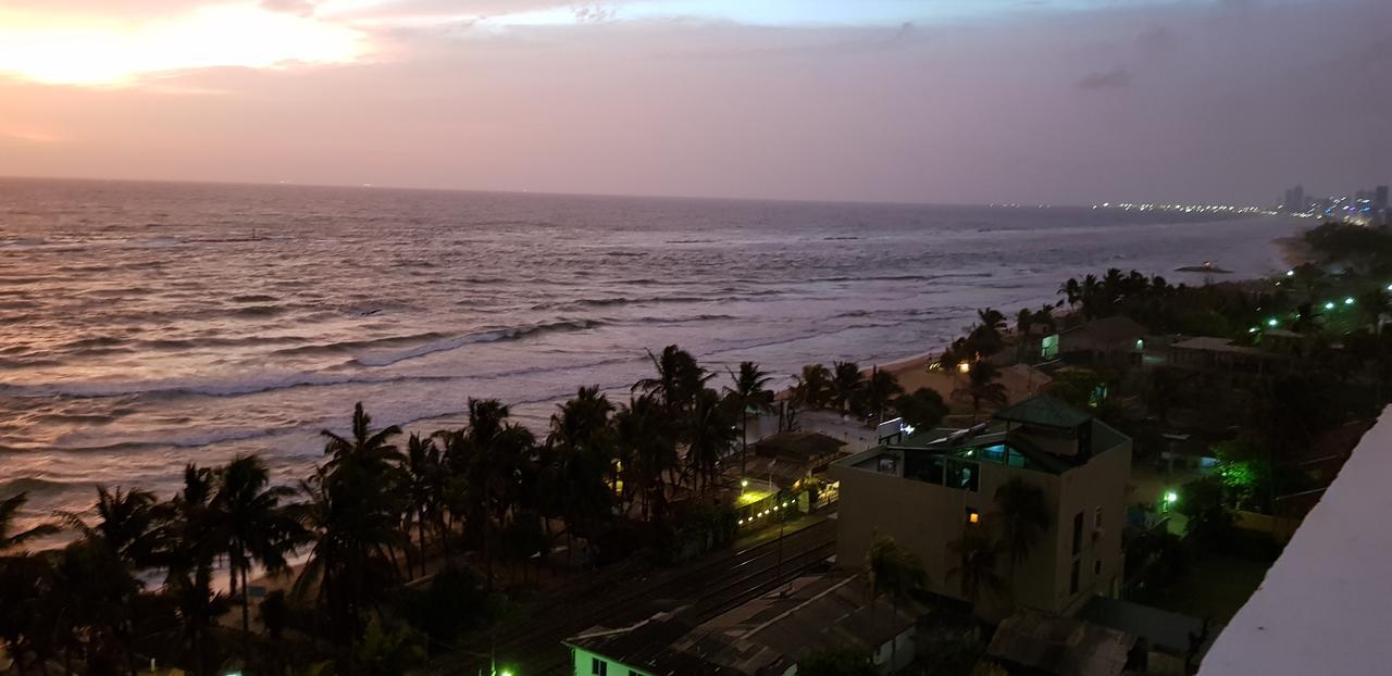 Beach Mount Apartment Dehiwala-Mount Lavinia Dış mekan fotoğraf
